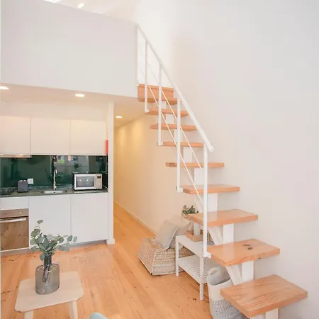 Liiiving In - Secret Grove Mezzanine 波尔图